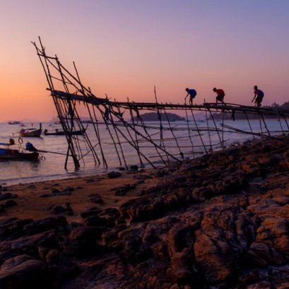 ตอนไปถ่ายภาพนี้กับเพื่อนๆ แม้กำลังถ่ายภาพเด็กเล่นสนุกสนาน แต่ทำไม ไหงนึกถึงตัวเองที่อายุเพิ่มขึ้นเพื่อเข้าสู่วัยชราก็ไม่รู้...