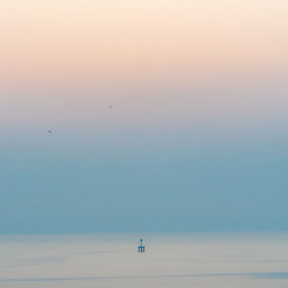 ประจวบเหมาะยามเช้า...