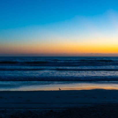 มีท้องฟ้า คลื่นและลม เป็นเพื่อน