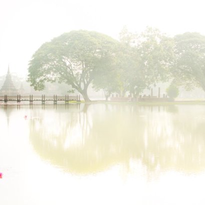 สุโขทัย ยามเช้า 2013 ก่อนเข้าปี... 2020  เวลาผ่านไป เพื่อให้เราก้าวเดิน