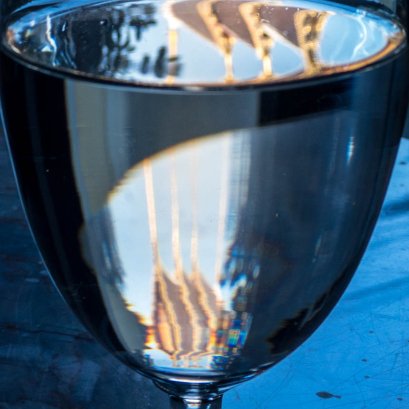 ภาพหนึ่งนั้นเพียงพอ ชวนให้คิด