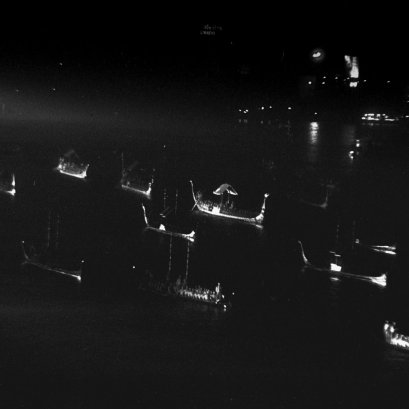 ถ่ายภาพด้วยฟิลม์อินฟราเรดตอนกลางคืน ?????