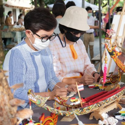 กิจกรรมการระบายสีหัวเรือจิ๋ว (เรืออัตลักษณ์น่าน)