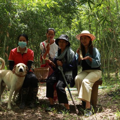 Experience the charm of community life Taste local food prepared by community chefs.