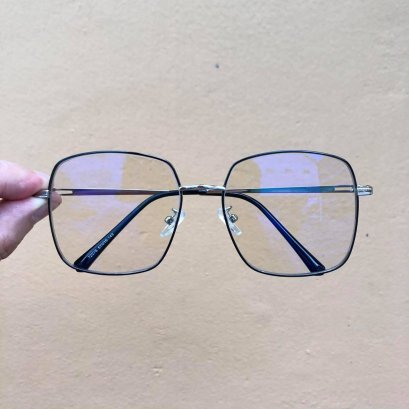 แว่นจอใหญ่ๆทำสายตาได้ไหม?