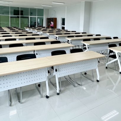 โต๊ะทำงานพับได้