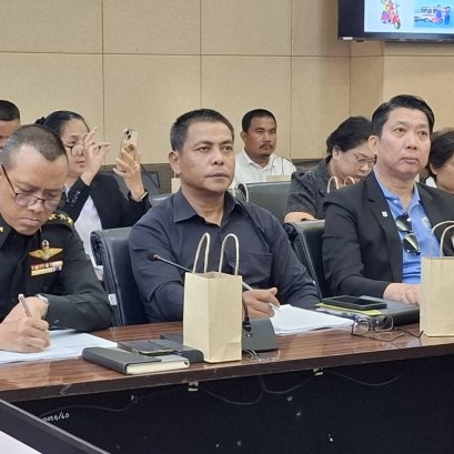 ในวันศุกร์ที่ 3 เมษายน 2569 เวลา 13.30 น. นายทวีทรัพย์ โชคเกิดสุภาพรองประธานหอการค้าร่วม ประชุมคณะกรรมการและอนุกรรมการศูนย์อำนวยการความปลอดภัยทางถนนจังหวัดฉะเชิงเทราและภาคีเครือข่ายที่เกี่ยวข้อง ครั้งที่ 1/2569 ณ ห้องประชุมมรุพงษ์ศิริพัฒน์ ชั้น 4 ศาลากลาง