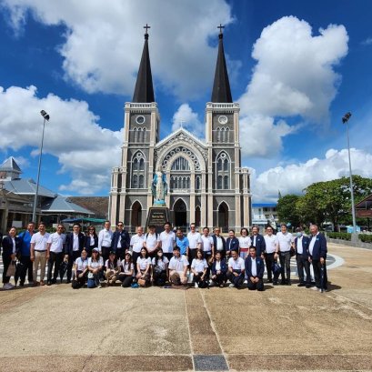 14 มิถุนายน 2566 เวลา 14.00 น. เดินทาง เยี่ยมชม โบสถ์วัดแม่พระปฏิสนธินิรมล ,ชุมชนตลาดพลอย ,ศูนย์ส่งเสริมอัญมณีและเครื่องประดับจันทบุรี