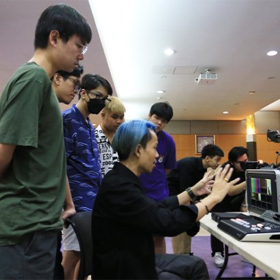 โครงการการพัฒนาความรู้ความเข้าใจในกระบวนการการผลิตงานวีดีโอและโทรทัศน์ที่โรงเรียนกรุงเทพคริสเตียนวิทยาลัย