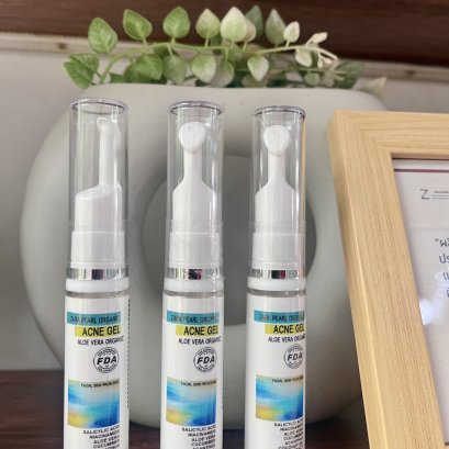 Zara Pearl ACNE ZR GEL แอคเน่ ซีอาร์ เจล ผลิตภัณฑ์รวมสารประกอบที่มีคุณสมบัติรักษาสิวหลายชนิดที่ต้นเหตุ