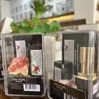 Lip ULTRA INTENSIVE THERAPY  BLACK ROSY