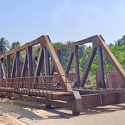 Fabrication and Pre-assembly Through Truss Bridge (TT) span 35m Wt. 95,000 kgs.