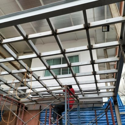 งานต่อเติมห้องโครงสร้างเหล็ก