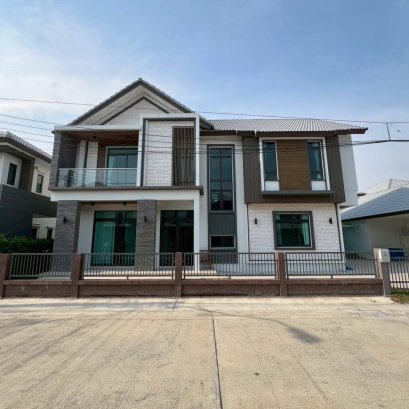 งานก่อสร้างบ้านเดี่ยว 2 ชั้น หลังใหญ่
