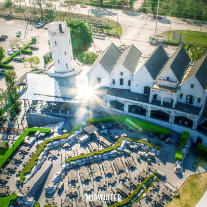 Midwinter Restaurant 