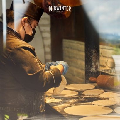 ็Happiness derives from our chef’s aspiration and attentiveness in food preparations