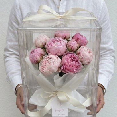 Fresh Flowers - Peony in AcrylicBox (Seasonal May to July Only)
