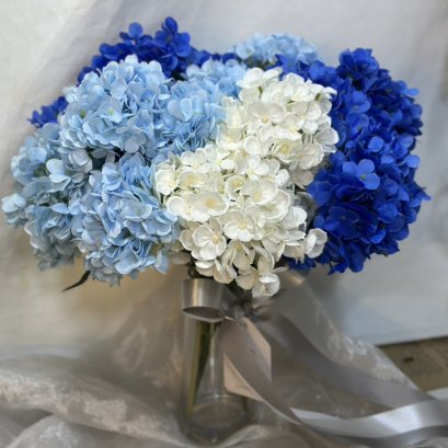 [Artificial] Shades of Blue Hydrangea