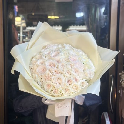 50 White English Roses