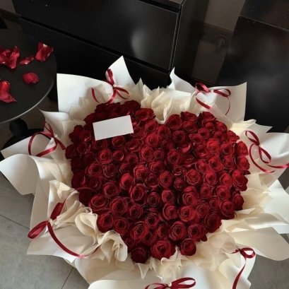 WOW 100 Rose - HeartBowtie