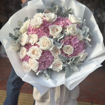 Pink Hydrangea Rose XL Bouquet