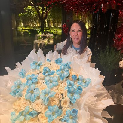 Butterfly Bouquet - Premium Rose and Tulips