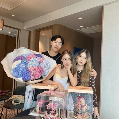 XL Rainbow Hydrangea Bouquet