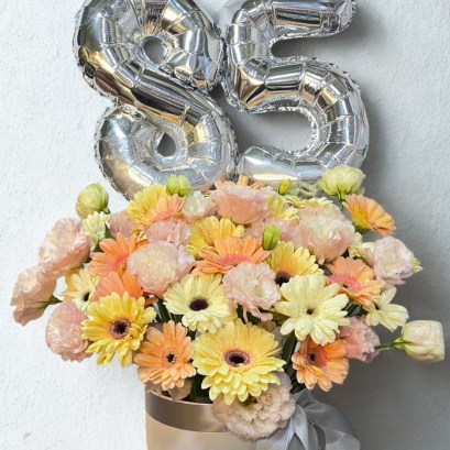 Mix Flower Box with balloons