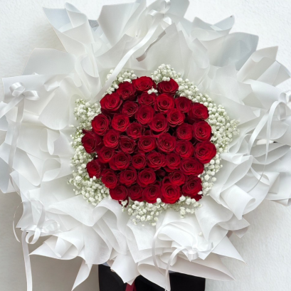 40 red roses BOW-TIED wrapping