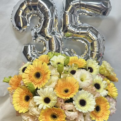 Mix Flower Box with balloons