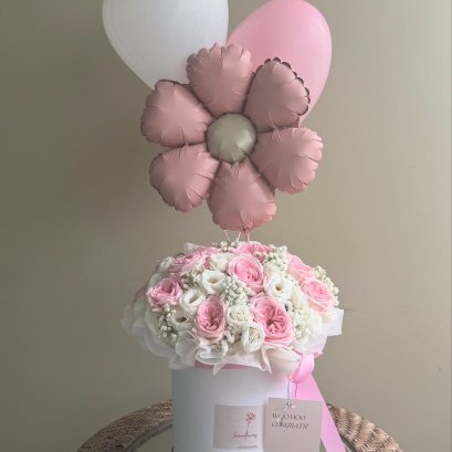 Rosie Flower Box + Balloon