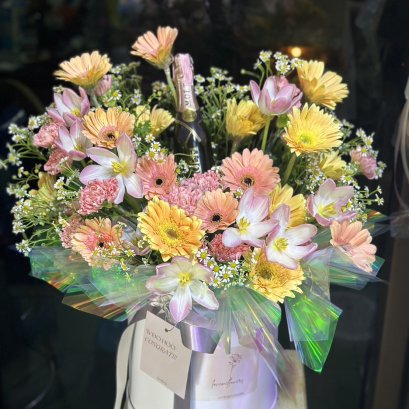 Peachy Yellow Tone Flowerbox
