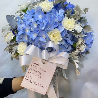Crystal Vase Blue Hydrangea Mix Tone