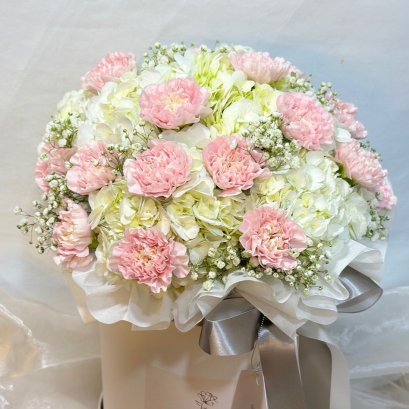 Baby Pink Flower Box