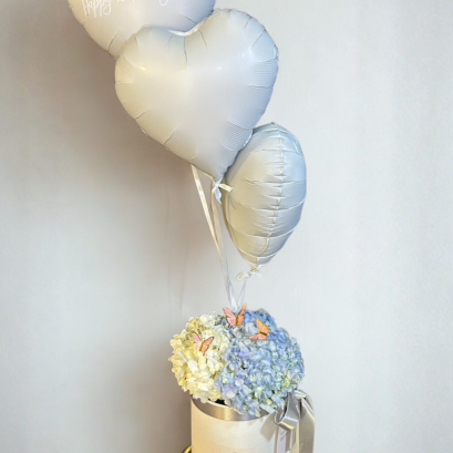 Hydengrea box with balloons