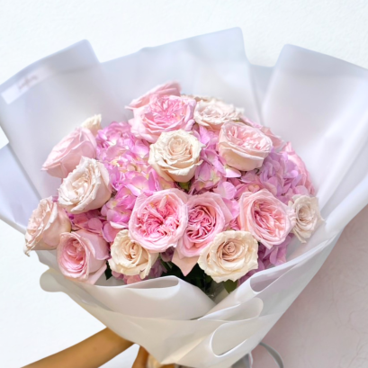 Bright Hydrangea with Roses Bouquet