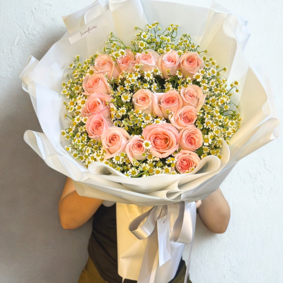 LOVE LETTER &quot;G&quot; (customizable to any letter/number) **เปลี่ยนตัวอักษรได้** with daisies