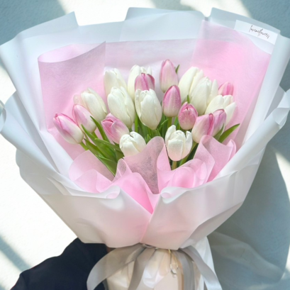 20 Tulips Pink and White