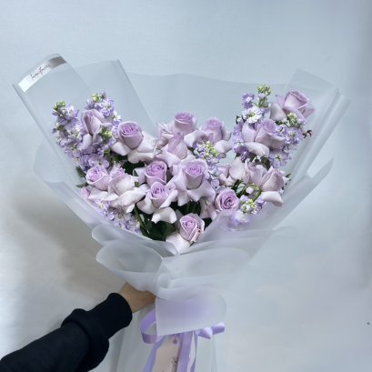 Purplish Spring Bouquet 01