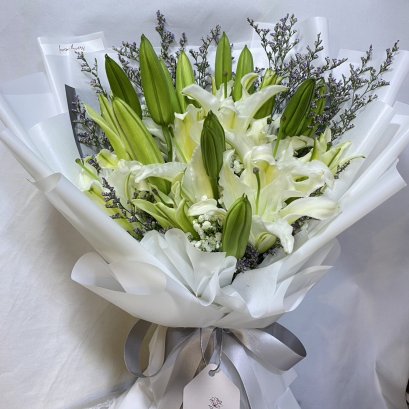 Lilies Love Bouquet