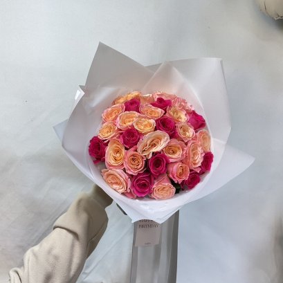 30 Roses Majenta Ombre
