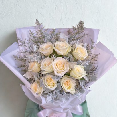 White Roses Mix Snow Leaf Bouquet