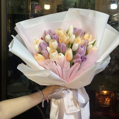 30 Pastel Tone Tulips Bouquet
