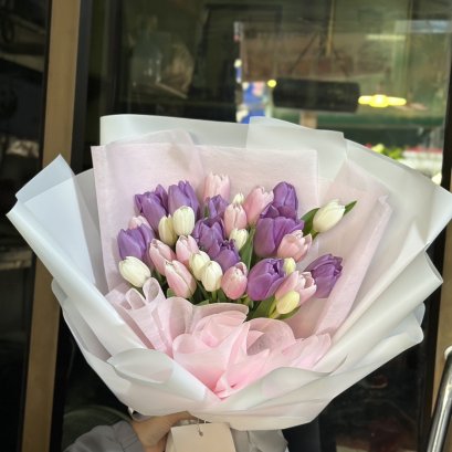 30 Tulips Purple Pink Bouquet