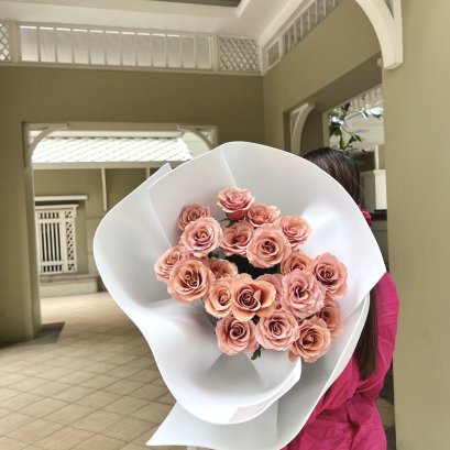 20 Cappucino Roses Bouquet  | Trending Wrapping