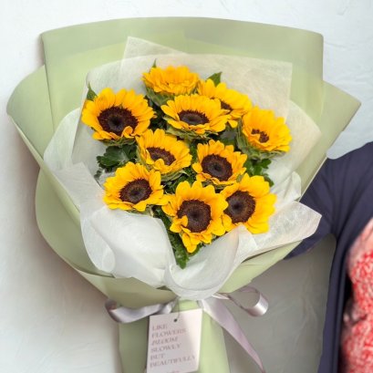 10 Sunflower Bouquet