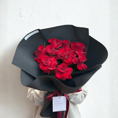 10 Red Roses - Black Foam Wrapping