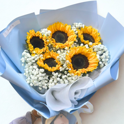 5 Sunflower with Gypsie