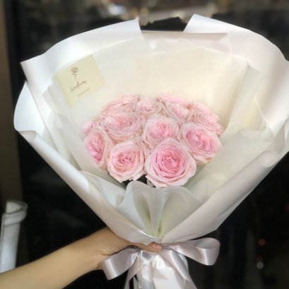 10 Pink Roses Bouquet