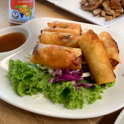 ปอเปี๊ยะทอดไส้ดอกไม้จีน